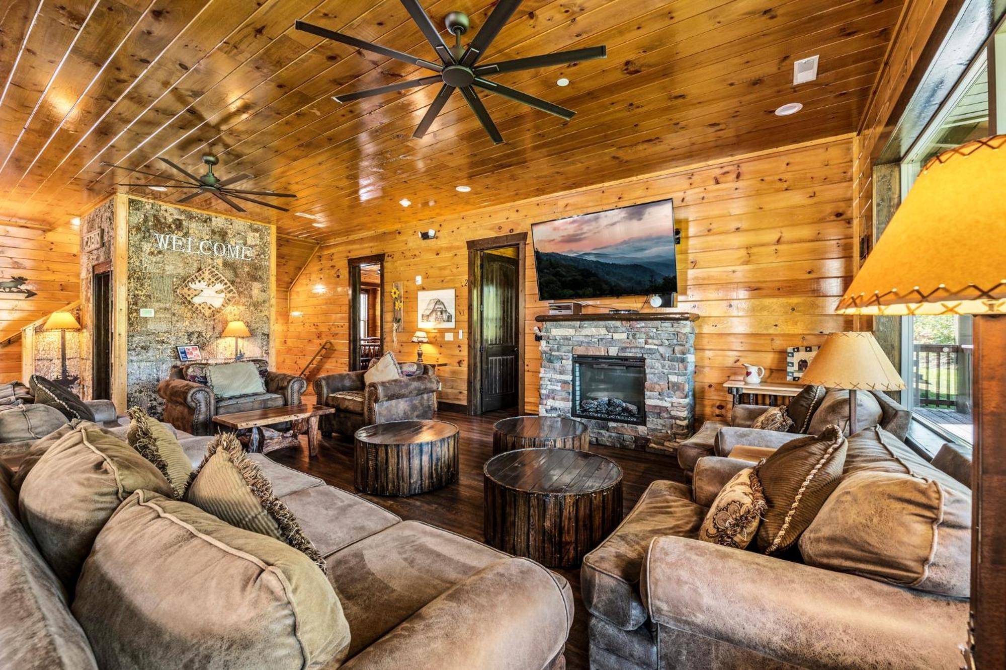The Mighty Crabapple Manor By Stony Brook Cabins Gatlinburg Dış mekan fotoğraf